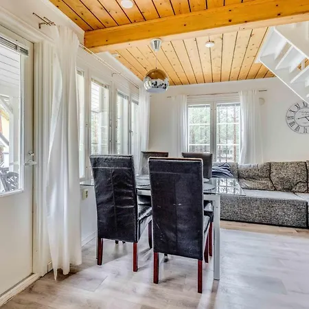 Lomamoekki Johtojuku 1 Prázdninový dům *